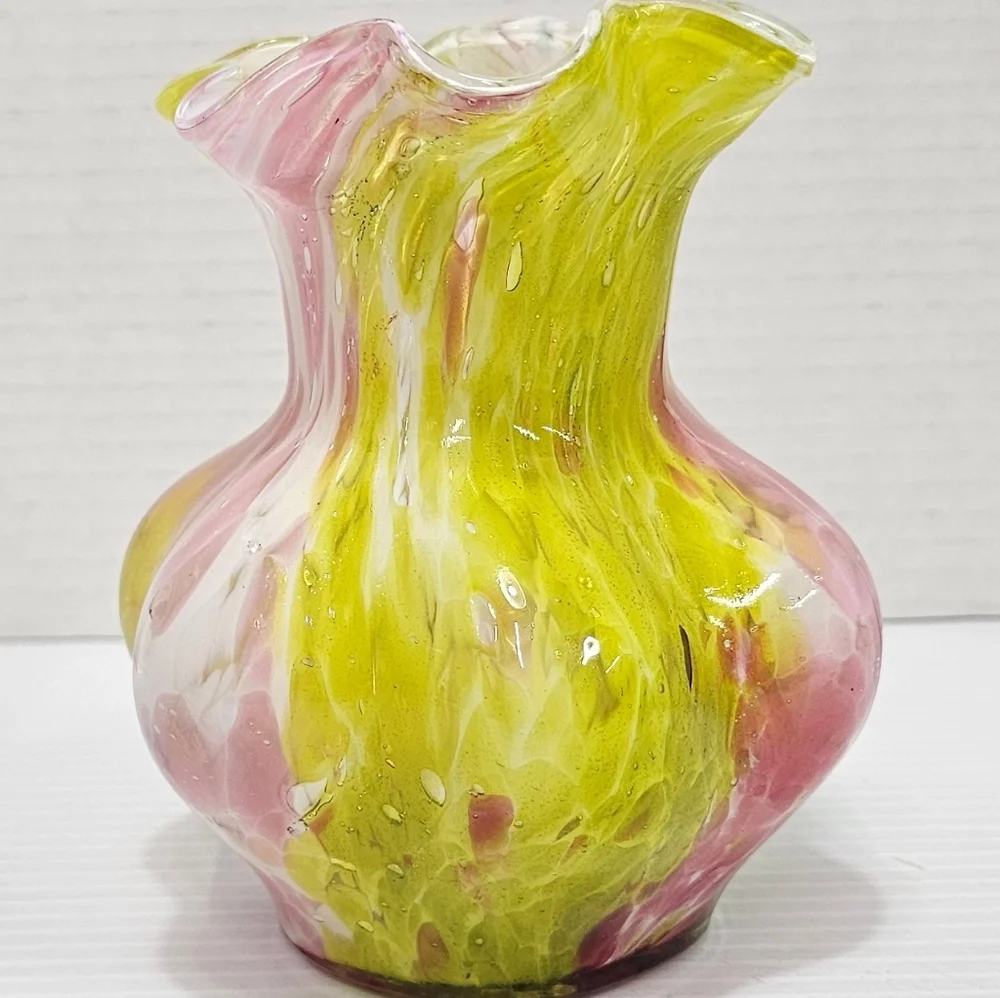 Blown Glass Pink & Yellow Swirl Decorative Vase With Ruffled Edges Unbranded
